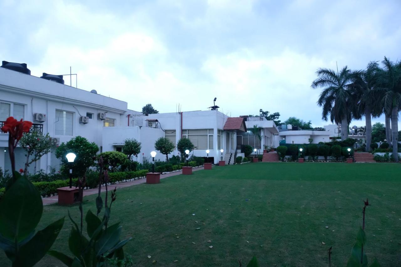 Black Mango Resort Kala Amb Exterior foto